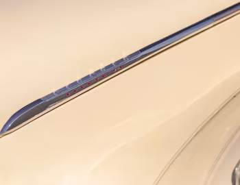 1941 Lincoln Zephyr Sedan (16H 73)