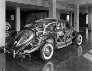 1939 Lincoln Zephyr Sedan (96H 73)