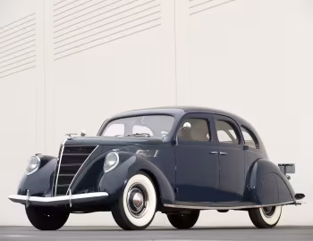 1937 Lincoln Zephyr Sedan (HB 730)
