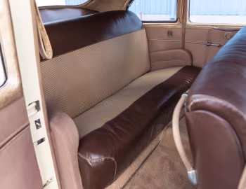 Интерьер 1941 Lincoln Zephyr Sedan (16H 73)