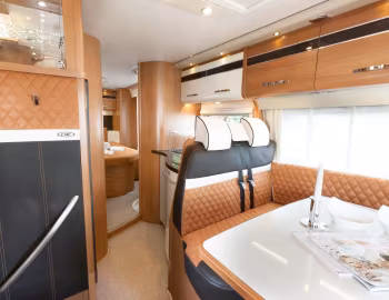 Интерьер 2011–13 LMC Liberty Explorer I 720 '2010–13