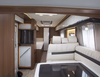 Интерьер 2017–19 LMC Explorer Premium '2016–19