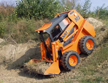 Locust L903 '2004–pr.