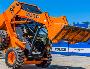 Locust L903 '2004–pr.