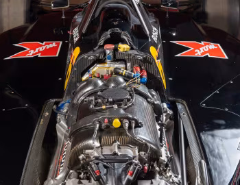 Bajo el capó Newman/Haas Racing Lola B01/00 '2001