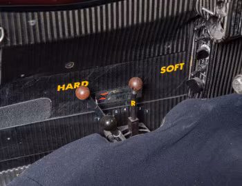 Interior Newman/Haas Racing Lola B02/00 '2002
