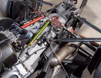 Bajo el capó Newman/Haas Racing Lola B01/00 '2001