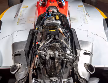 Bajo el capó Newman/Haas Racing Lola B02/00 '2006