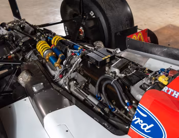 Bajo el capó Newman/Haas Racing Lola B01/00 '2004