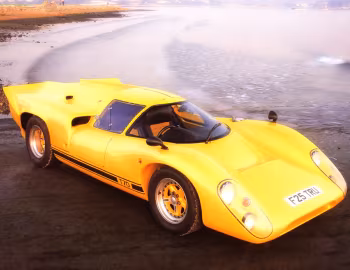 Lola T70