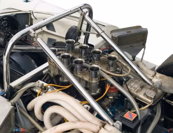 Bajo el capó Lola T70 Spyder (MkIII) '1967–68