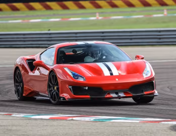 Ferrari 488 Pista [Worldwide] '2018–20