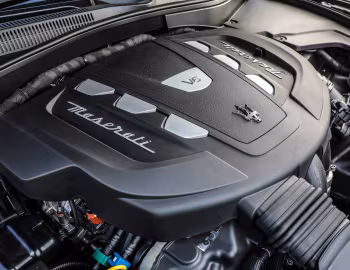 Bajo el capó Maserati Levante GranLusso [Worldwide] (M161) '2018–20