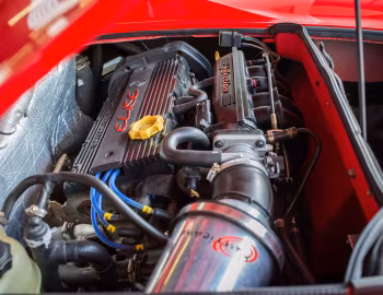 Sob o capô Lotus Elise "Type 49" '1999–2000