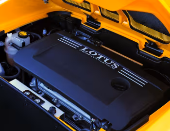 Sob o capô Lotus Elise S [Australia] '2012–15