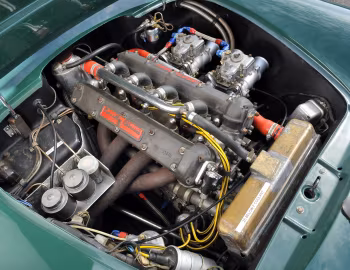Sob o capô Lotus Elite Factory Race Car (Type 14) '1959–60