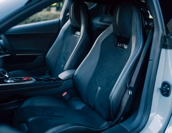 Interior Lotus Emira Turbo SE [Japan] '2025–pr.