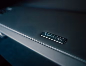 Lotus Emira Turbo SE [Japan] '2025–pr.