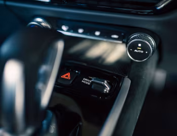 Interior Lotus Emira Turbo SE [Japan] '2025–pr.