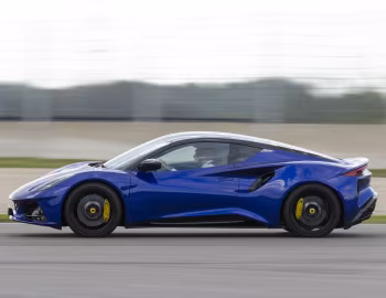 Lotus Emira Turbo SE [Worldwide] '2025–pr.