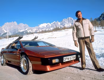Lotus Turbo Esprit "007 For Your Eyes Only", Roger Moore