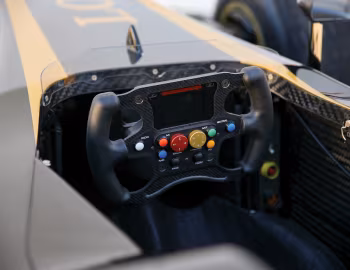 Painel frontal Lotus T125 Exos '2010–11