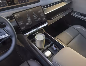 Интерьер 2026 Lucid Gravity Touring [North America] '2025–н.в.