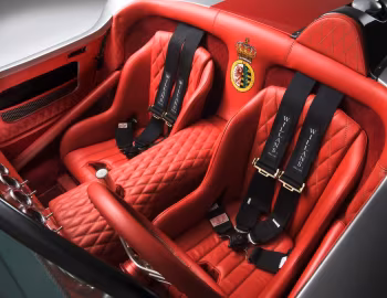 Interior Lucra LC470 '2007–12