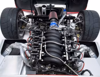 Under The Hood Lucra LC470 '2007–12