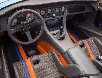 Interior Lucra LC470 '2013–pr.