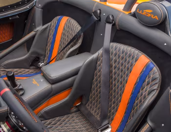 Interior Lucra LC470 '2013–pr.