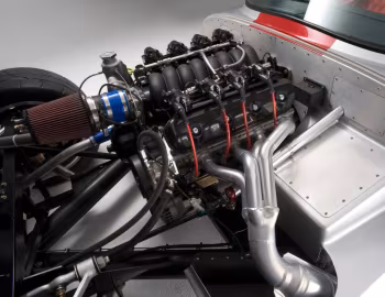 Under the hood Lucra LC470 '2007–12