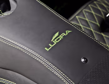 Interior Lucra LC470 R '2013–pr.