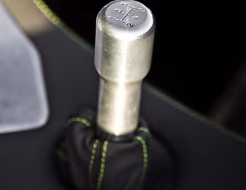 Interior Lucra LC470 R '2013–pr.