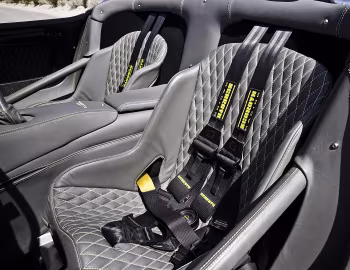 Interior Lucra LC470 R '2013–pr.