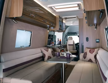 Interior 2015–17 Lunar Landstar EWS (Br.906) '2014–17