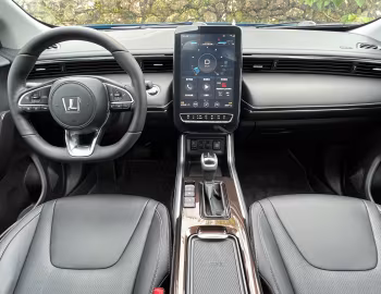 Panel frontal Luxgen URX '2019–22