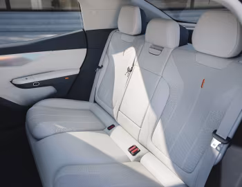 Інтэр'ер Lynk & Co 07 EM-P '2024–25