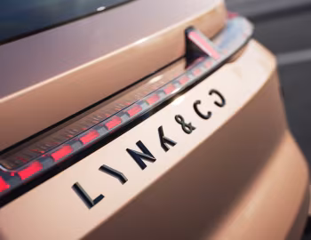 Lynk & Co 08 [EU-spec] '2025–pr.
