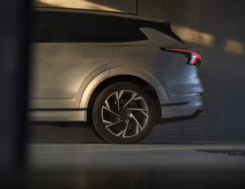 Lynk & Co 09 PHEV '2021–н.ч.