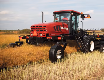 MacDon M155 '2011–18