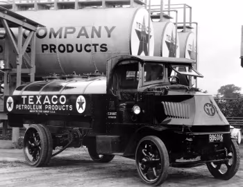 Mack AC Tanker '1916–38