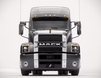 Mack Anthem 70" Stand Up Sleeper '2018–pr.
