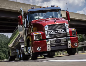 Mack Anthem Flat Top Day Cab '2018–pr.
