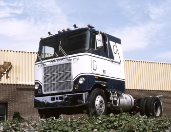 1977 Mack Cruise-Liner Tractor Truck