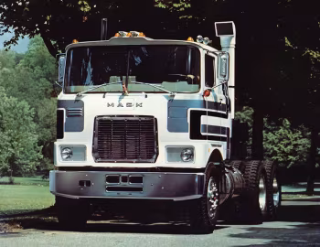 Mack F700 '1962–79