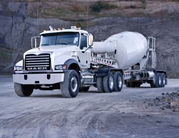 Mack Granite Axle Forward 6×4 Tractor '2007–23