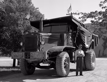 Mack LR '1943–64