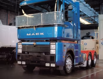 Mack Magnum '1999–2003
