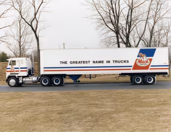 Mack MH Ultra-Liner Tractor Truck '1982–90